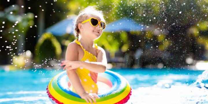 چگونه می توان اثرات منفی کلر استخر شنا را کاهش داد؟